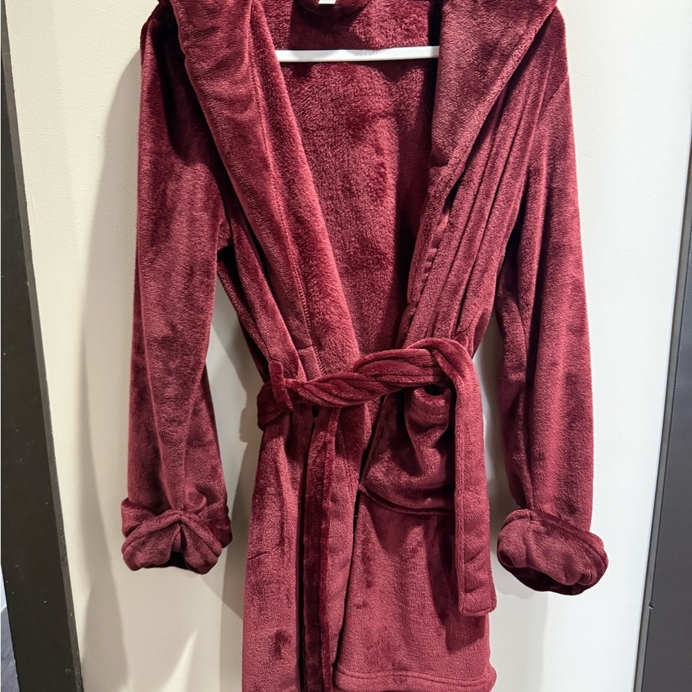 Rosé Plush Maroon Hooded Robe Medium - Picture 1 of 7